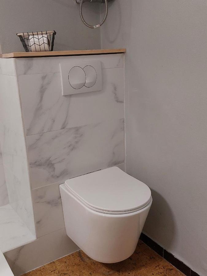 Appartement T2 En Rdc Avec Terrasse *